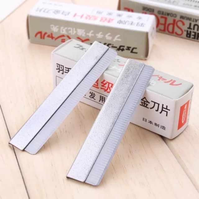 10pcs !  Eyebrow razor hair removal-feather cut special 修眉刀