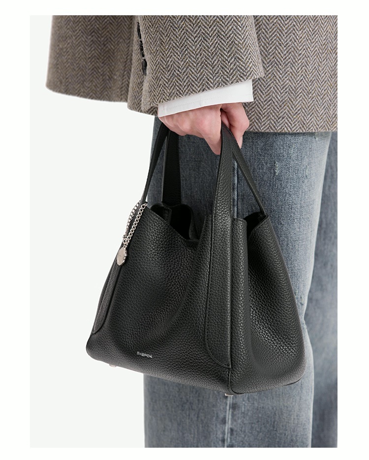 新款头层牛皮菜篮子包中号时尚通勤手提斜挎包大容量水桶包 (DF25002) *仅限使用消费积分50%*